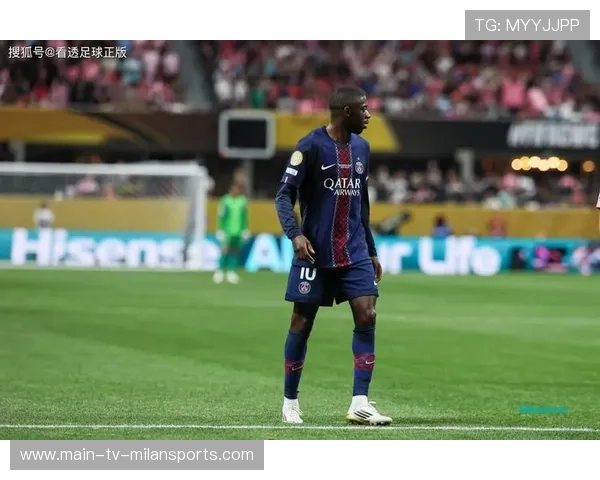 巴黎足球新战术革新：将梅西式短传组织纳入球队长线发展蓝图